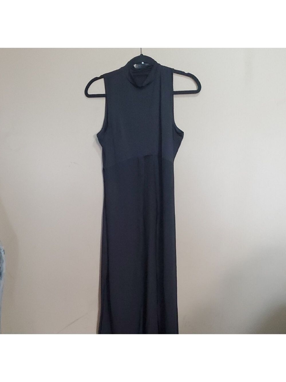 Elegant Black Sleeveless Dress Size Medium